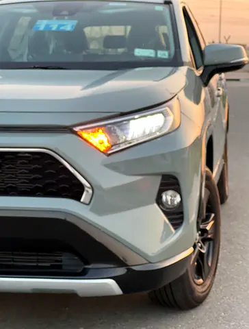 2021 Toyota RAV 4 — фото 14