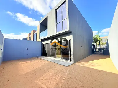 Spacious 3BR Corner Townhouse available for rent in Robinia Masaar!!!