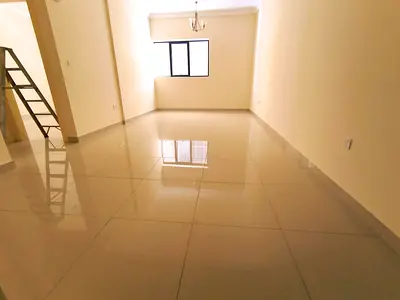 NEW MUWAILEH LIKE NEW 1BHK 2 BATHROOM WARDROBE BUILT IN COVERED PARKING AVAILABLE 41K FOR FAMILY ONLY