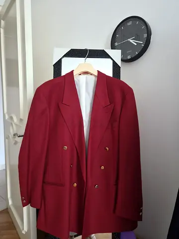 Super High Quality Maroon Double-Breasted Blazer - Excellent Condition