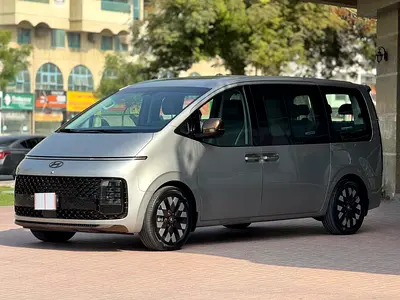 2023 Hyundai STARIA photo 7