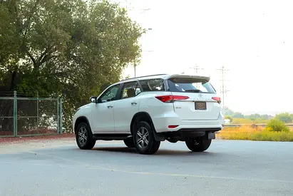 2021 Toyota FORTUNER 照片 5