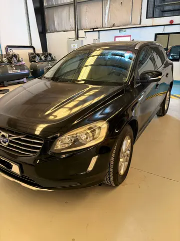 Volvo XC60 T5 2014 GCC Specs - Well Maintained