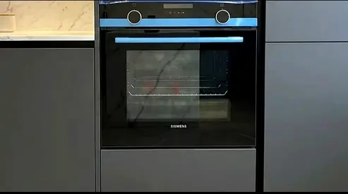 Siemens IQ500 Built-in 60cm Oven For Sale same Like New
