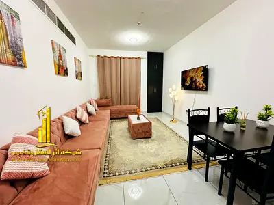 شقة فاخره ثاني ساكن. غرفتين وصالة مع بلكونه مفتوحه .عجمان النعيميه 1.مفروشه بالكامل للإيجار الشهري. الايجار يشمل الفواتير والإنترنت وموقف