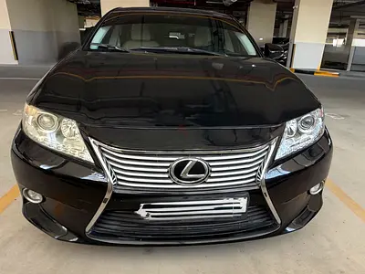 Pristine Lexus ES 350 2015 | GCC Specs | Well Maintained