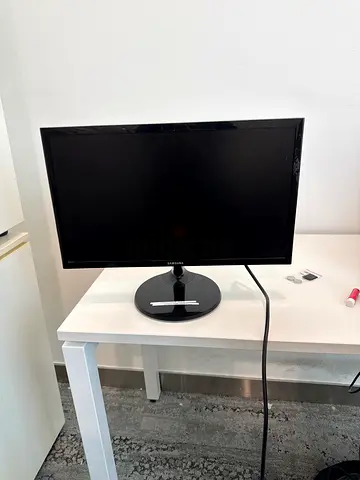 22-inch Samsung LED Monitor - Good Condition