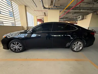 صورة 4 لـ 2015 Lexus ES-SERIES