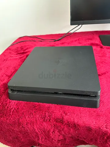 PlayStation 4 slim