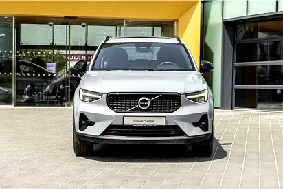 صورة 5 لـ 2024 Volvo XC40