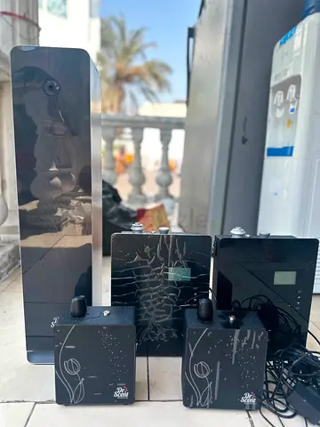 Set of 5 Black Electric Aroma Diffusers / Air Fresheners - Used