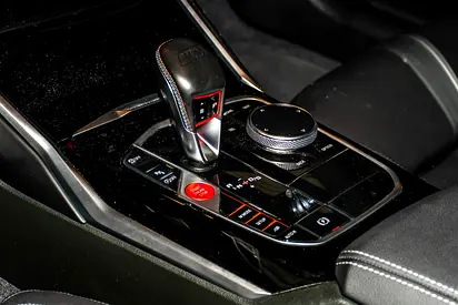 2022 BMW M2 — миниатюра 17