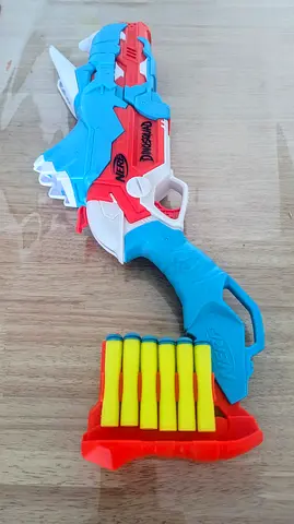 Dinosqad blaster( Nerf)