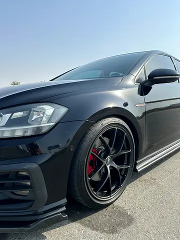 صورة 9 لـ 2017 Volkswagen GOLF GTI
