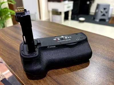 Canon BG-E21 Battery Grip