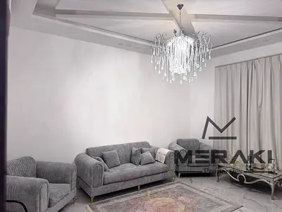 فيلا تاون هاوس 5 غرف على شارع رئيسى بسعر ممتاز جدا