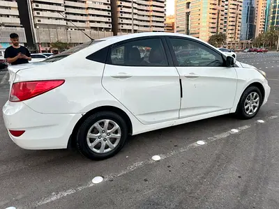 2016 Hyundai ACCENT 照片 3