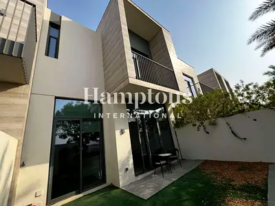 Single Row | Near amenities | Clean unit