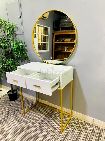 White Console Table with Gold Frame and Round Mirror - Good Condition
