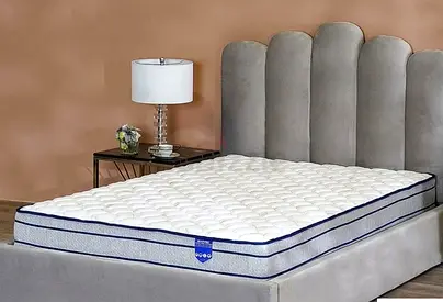 King size Danube V2 Maxvibe mattress (200 cm x 180 cm x 25 cm) is on sale