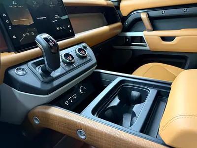2023 LAND Rover DEFENDER — миниатюра 18