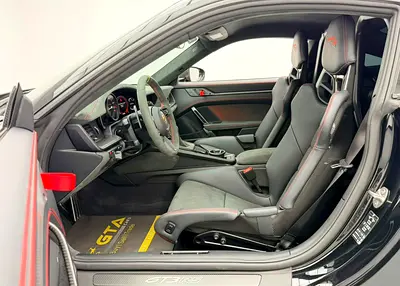 2025 Porsche 911 thumbnail 12