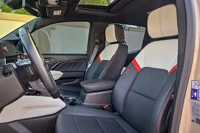 2024 GMC CANYON 照片 11