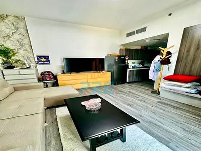 Fully Furnished Studio I Bright Interior I Vacant