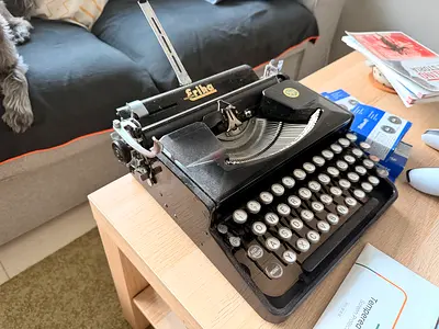 Typewriter Erika TAB 5 (1943 Germany)