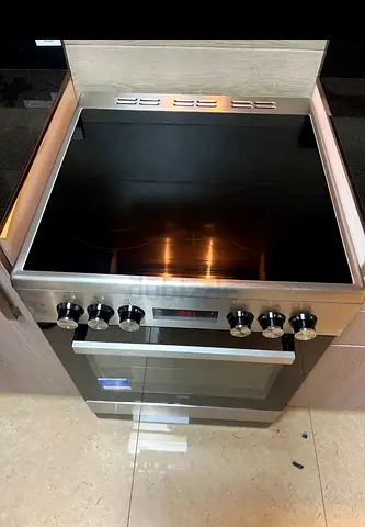 Beko Electric Cooker – 4 Zone Ceramic Hob with Oven