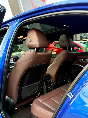 BMW 3 Series 330i M Sport, миниатюра 11