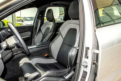 صورة 9 لـ 2024 Volvo XC60