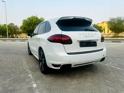 صورة مصغرة 7 لـ 2014 Porsche CAYENNE