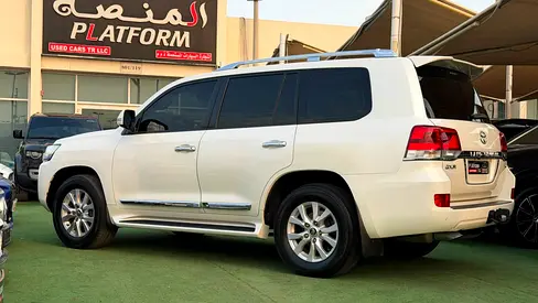 2016 Toyota LAND CRUISER — фото 5