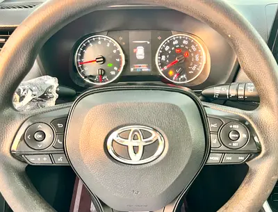 2021 Toyota RAV 4 — фото 15