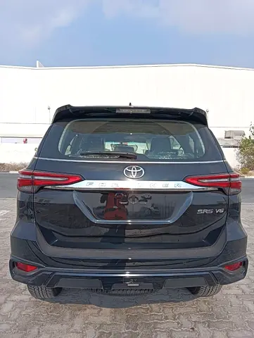 Toyota Fortuner SR5, миниатюра 3