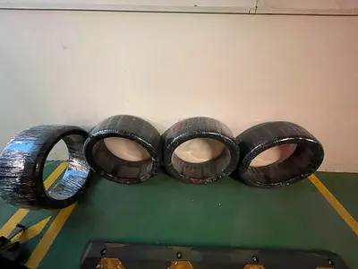 255/35r21 and 285/30r21
