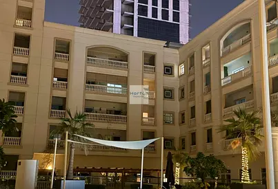 UNFURNISHED I NEAR MALL & PARK I VACANT
