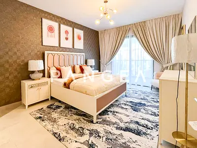 Flexible cheques | Negotiable | Maids Room