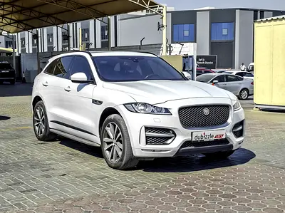 صورة 1 لـ 2017 Jaguar F-PACE