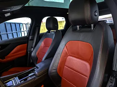 صورة مصغرة 11 لـ 2017 Jaguar F-PACE