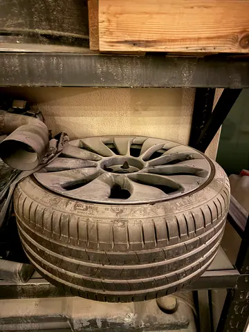 Tesla model y performance rim with Pirelli Tyre