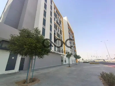 غرفة نوم عصرية | معيشة فاخرة | جاهزة للسكن