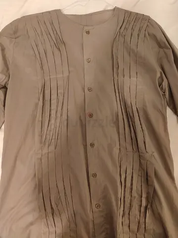 Light grey pleated long sleeve shirt size large