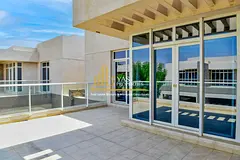 Single Row | Large 3BR + Study | Modern style