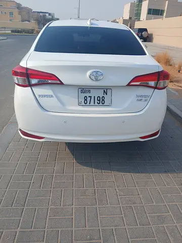 2020 Toyota YARIS photo 8