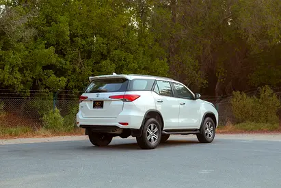 2021 Toyota FORTUNER 照片 4