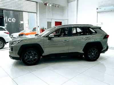 صورة 5 لـ 2025 Toyota RAV 4