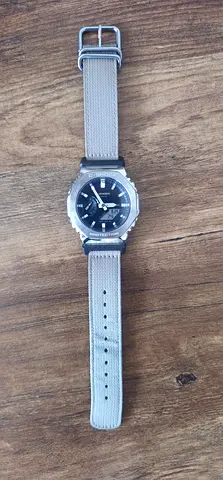 G-SHOCK GM-2100C -5ADR with Box in mint condition