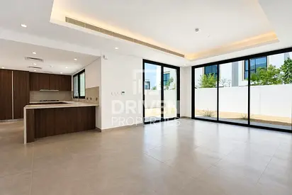 First Occupancy | Maid & Study Room | Big Layout